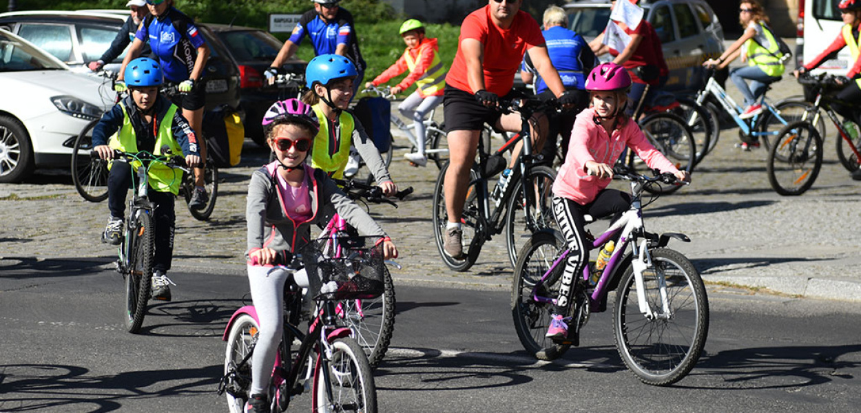 Na rowerach, śladami ostatnich letnich promieni słońca