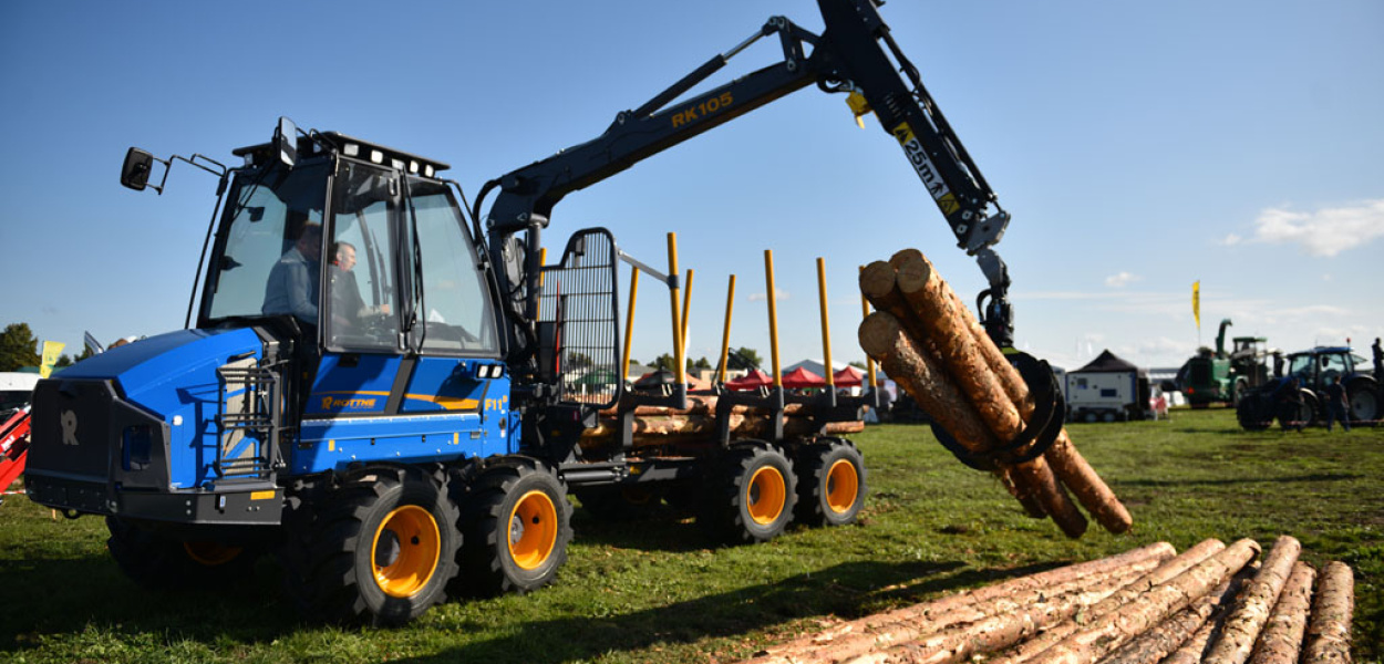 Forest Show, czyli leśne giganty na lotnisku