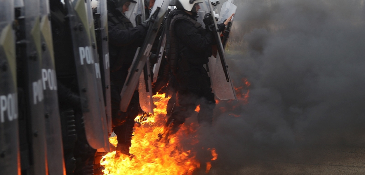  Policjanci legnickiego oddziału prewencji ćwiczyli działanie w stanie…