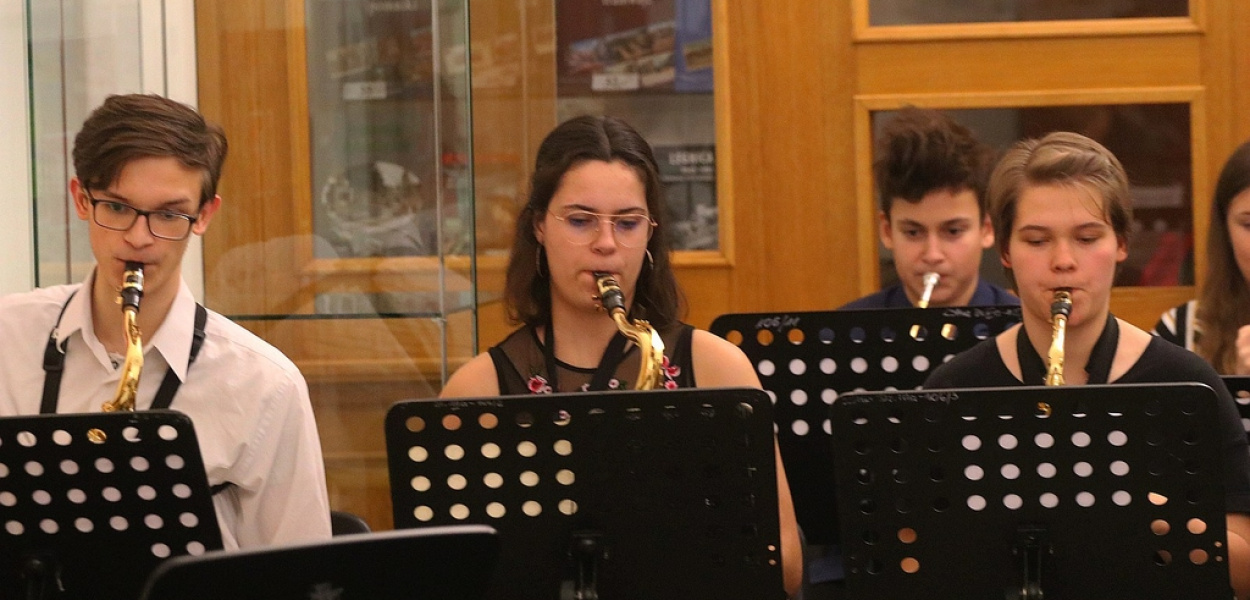 Pełen pieśni patriotycznych listopadowy „Piątek muzyczny”