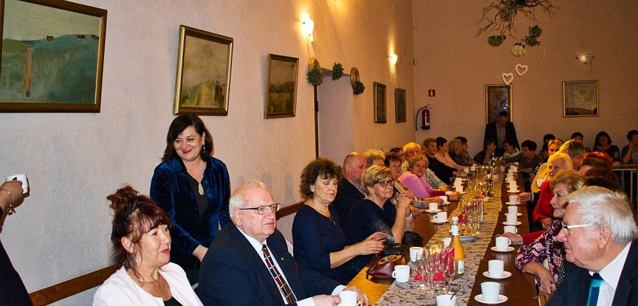 Prochowicki Dzień Seniora w operowych klimatach