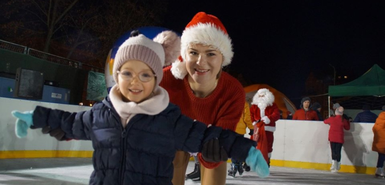 Lodowe szaleństwo na Sejmowej rozpoczęte