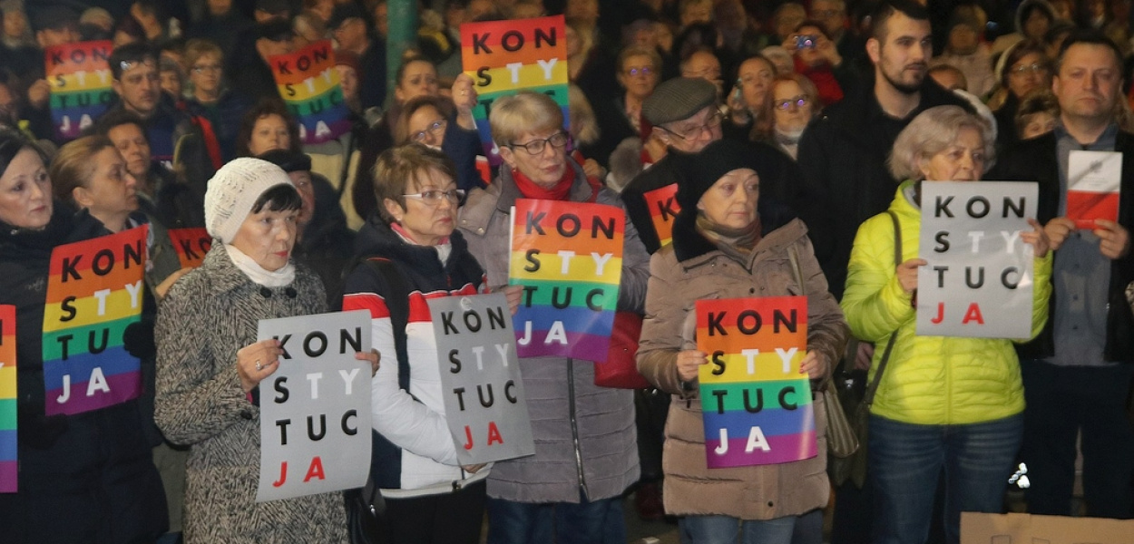 Także w Legnicy protestowali w obronie wolnych sądów
