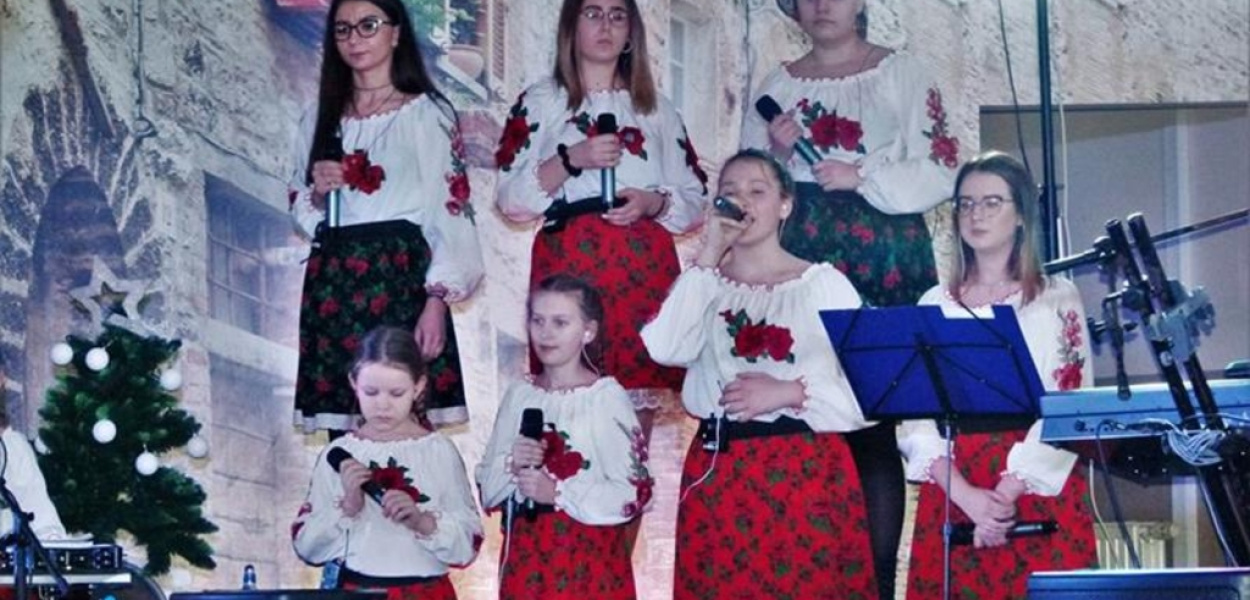 Prochowiczanie kolędowali z Rozśpiewanymi Pastuszkami 
