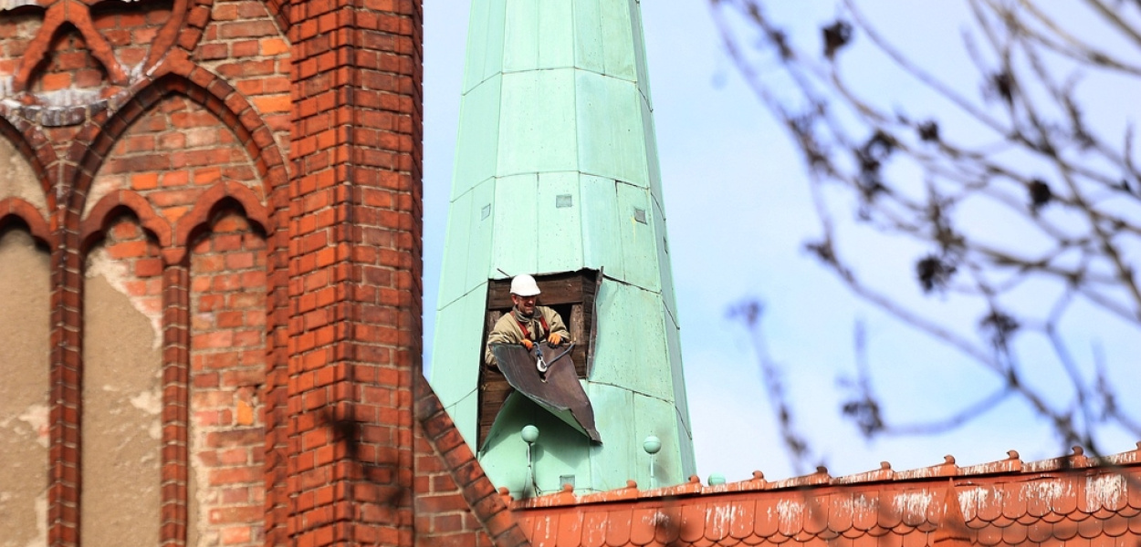 Wieża kościoła już nie stwarza zagrożenia