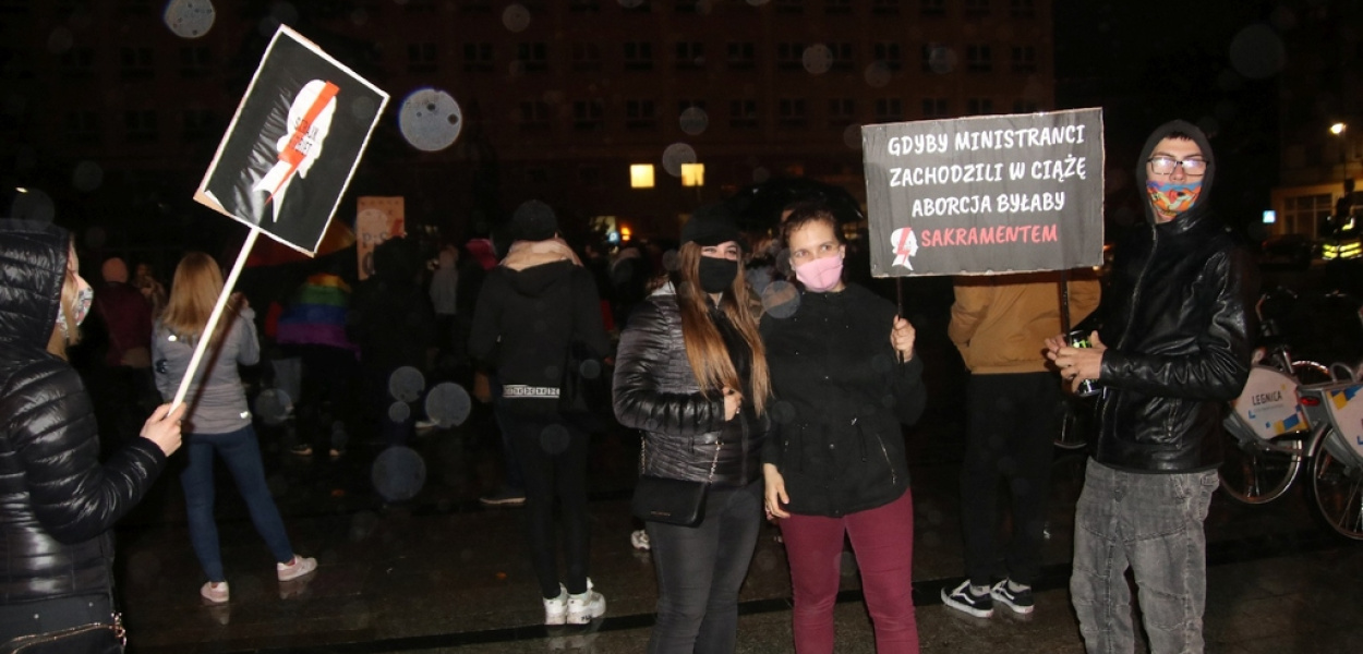 Ósmy dzień strajku kobiet w Legnicy