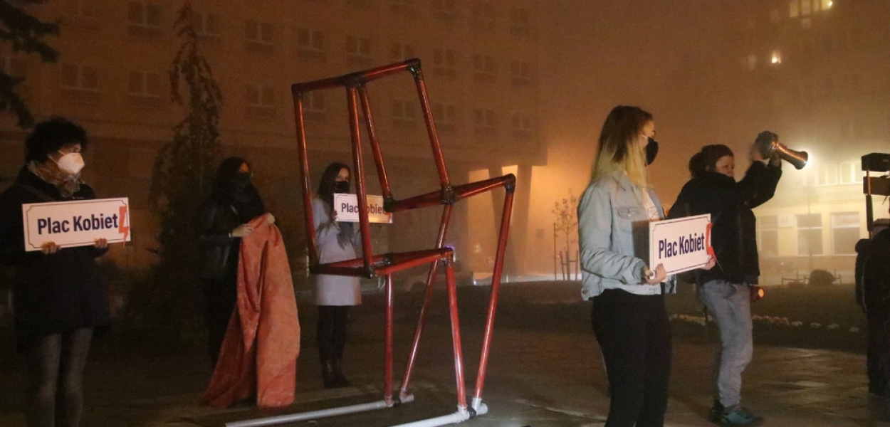 Plac Słowiański w niedzielę Placem Kobiet