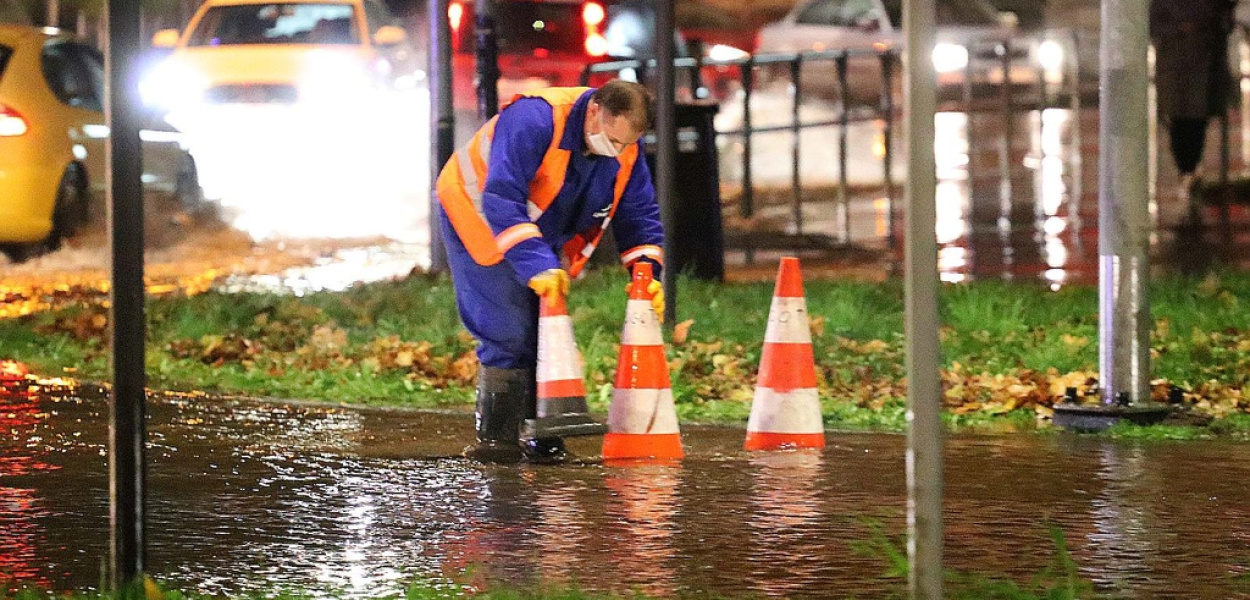 Potężna awaria magistrali wodnej