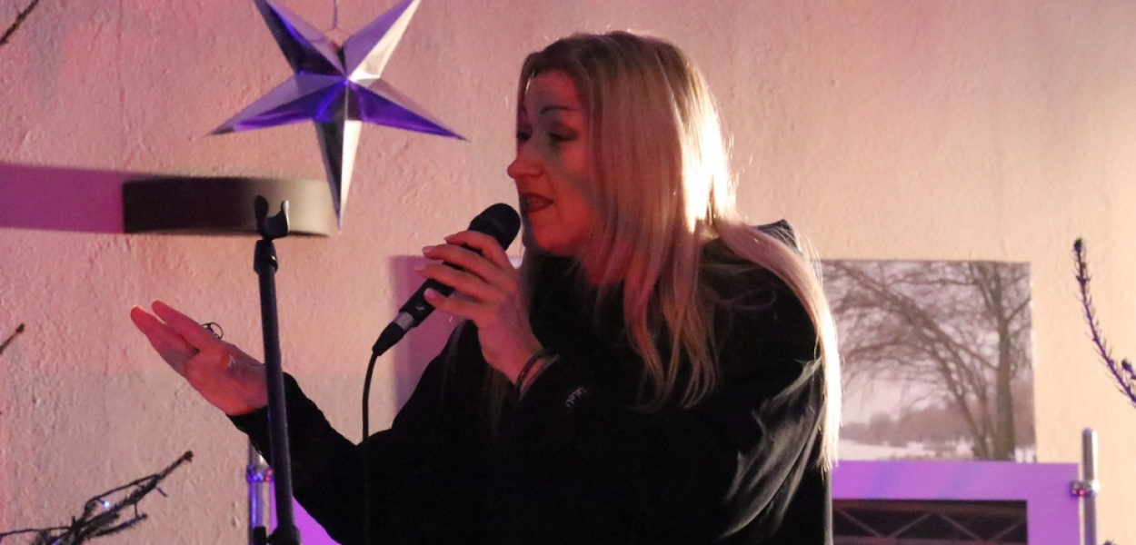 Świąteczny klimat oprószony jazzowym puchem