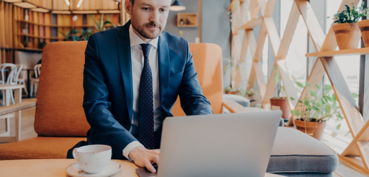 Jak bezpiecznie zawrzeć umowę zdalnie?