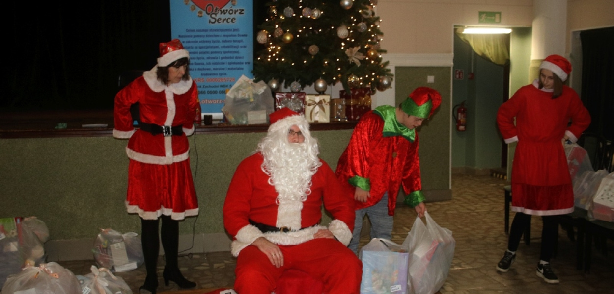 Za prezenty odwdzięczyli się karmą dla zwierząt