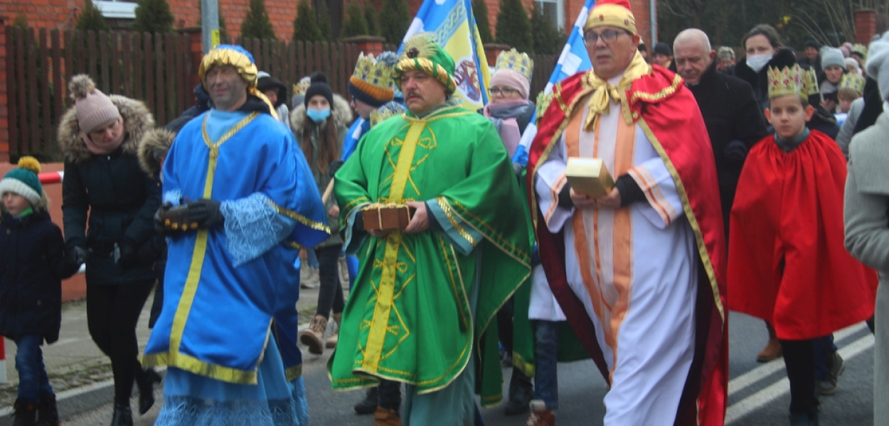 Orszak Trzech Króli przeszedł ulicami Prochowic