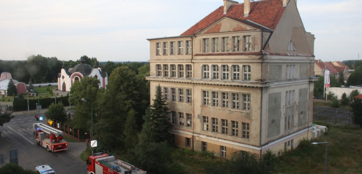 Budynek byłego „spożywczaka” idzie pod młotek