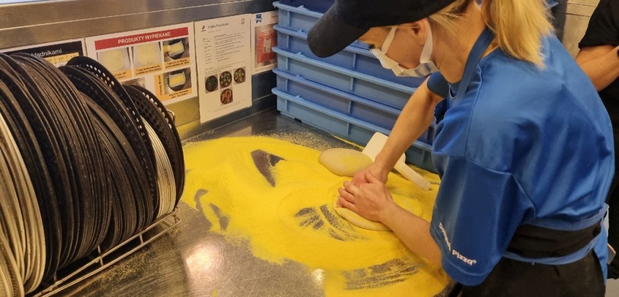 Pizza z Domino's dzisiaj króluje na stołach łasuchów