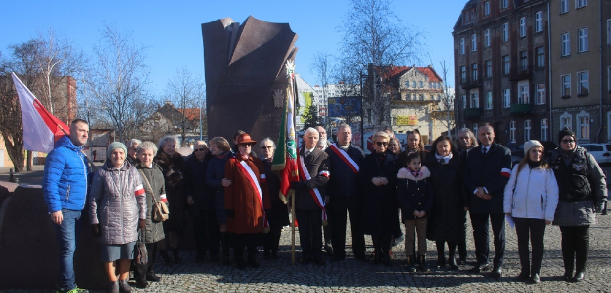 Pamięć zesłanych na „nieludzką ziemię” w Legnicy ciągle żywa