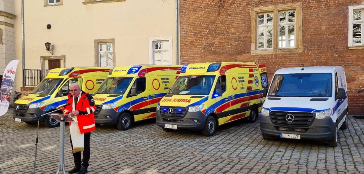 Pogotowie ratunkowe ma kolejne nowe karetki