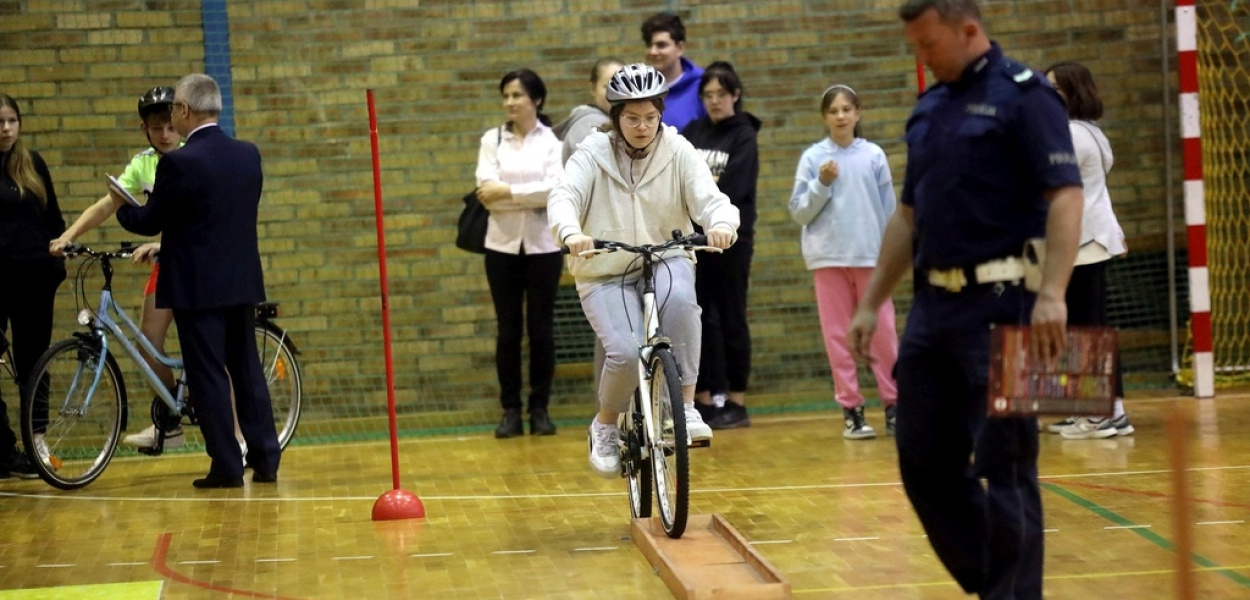 Uczniowie z Krzywej i Miłkowic najlepiej znają przepisy o ruchu drogowym