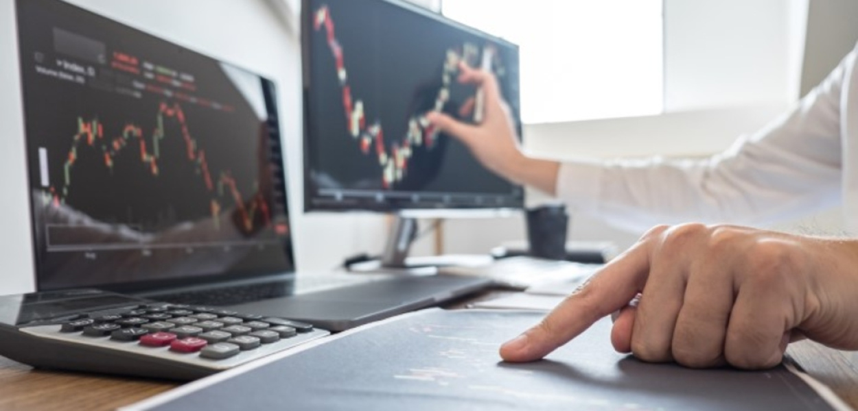 Przymusowy odkup akcji: kiedy jest zalecany? Jak wygląda procedura?