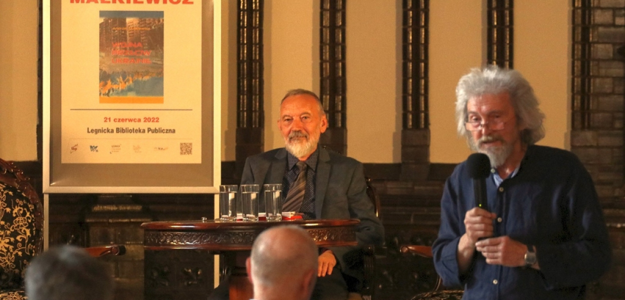 Profesor Małkiewicz gościł w Legnickiej Bibliotece Publicznej