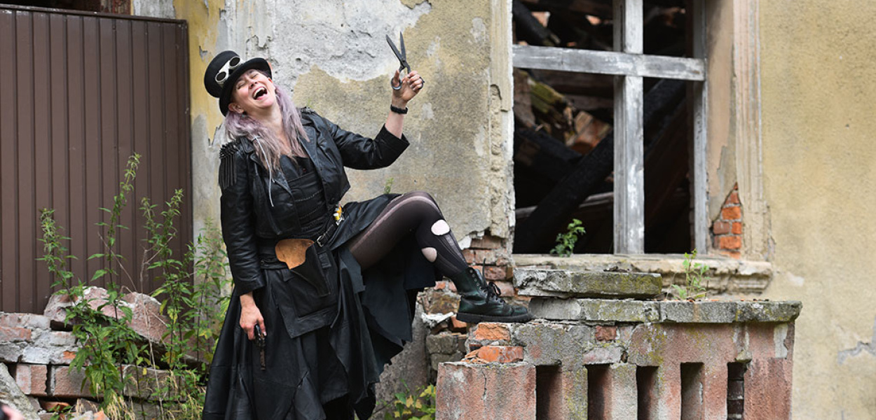 Bawią się na najczarniejszej z czarnych imprez muzycznych