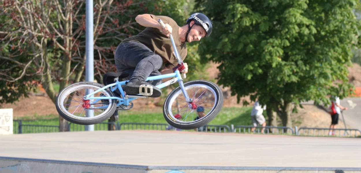 Film Red Bull Bike Part 2.0 z Legnicą w tle