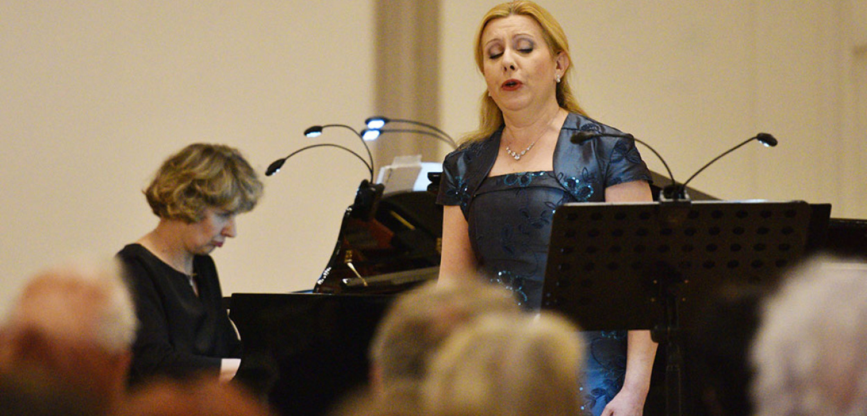 Dźwiękami muzyki dziękowali za wyciągniętą pomocną dłoń