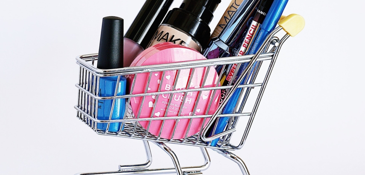 Gdzie warto kupować kosmetyki pierwszej potrzeby?