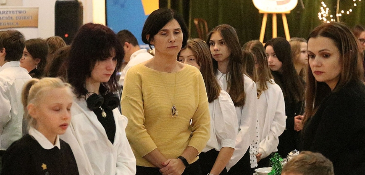 Spotkanie wigilijne i wspólne kolędowane