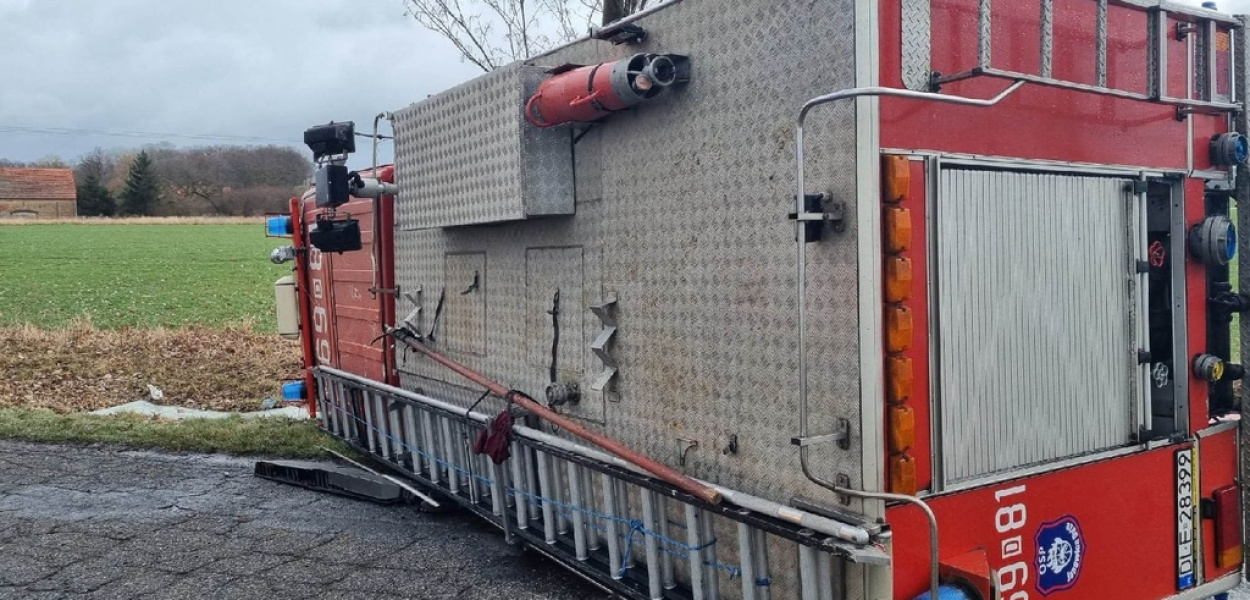 Czterech strażaków w szpitalu. Jechali na akcję