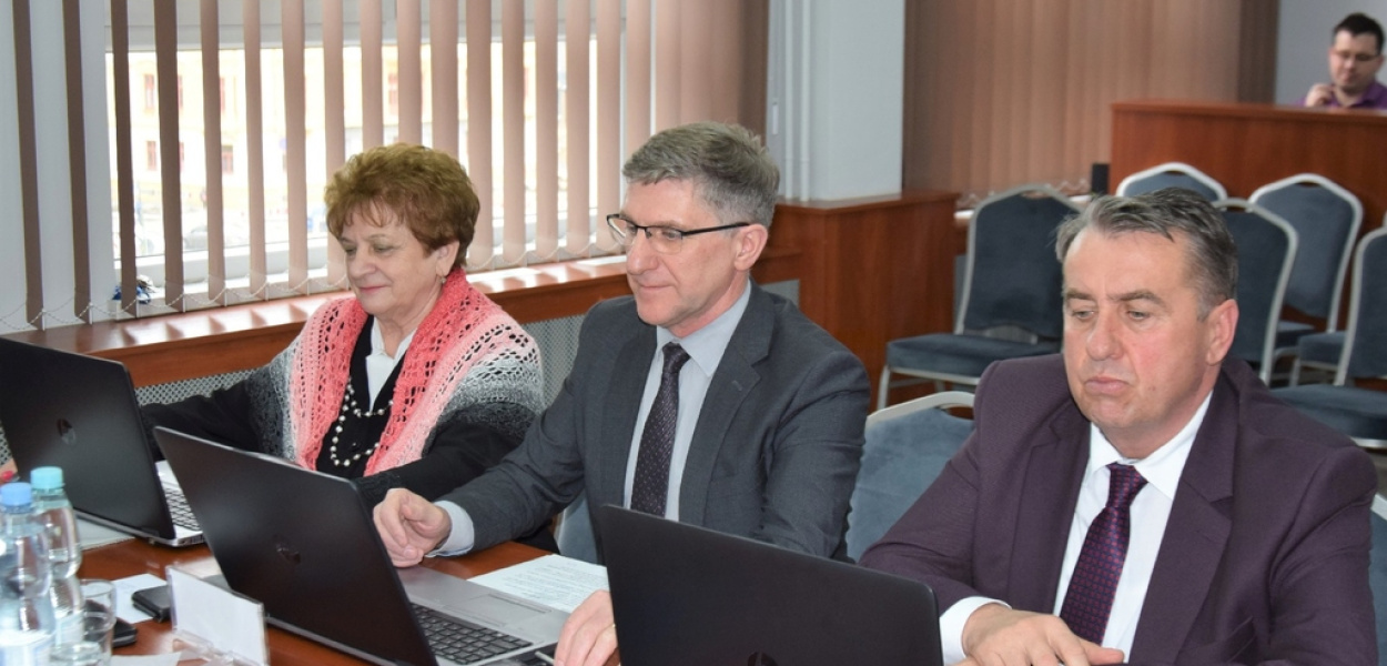 Obradowali radni powiatu legnickiego