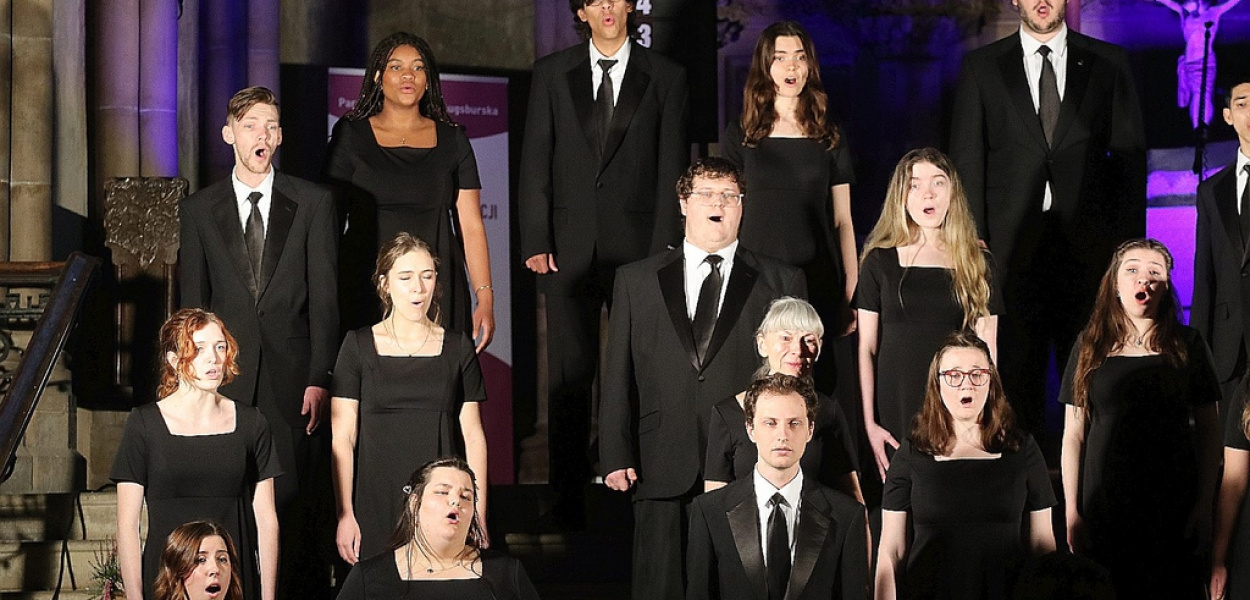 To była prawdziwa uczta dla miłośników muzyki chóralnej