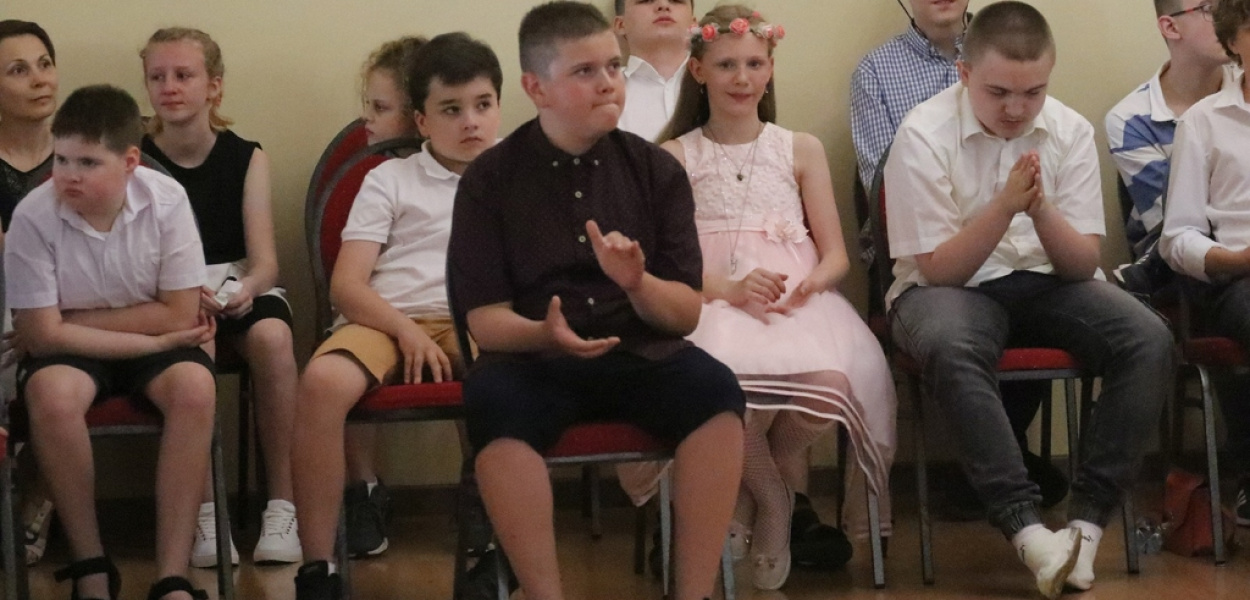  Niebieskie Tulipany „zakwitły” w dłoniach przyjaciół „Daru…