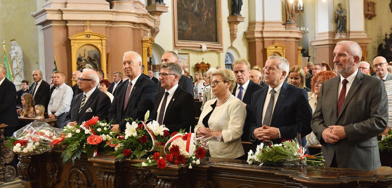 Dzięki nim pamięć o nieżyjących wciąż żywa