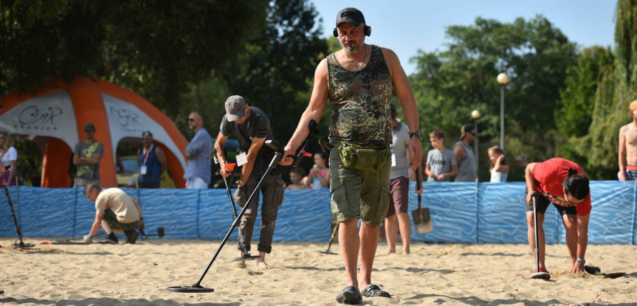 Szukali artefaktów, przy okazji znaleźli śmieci