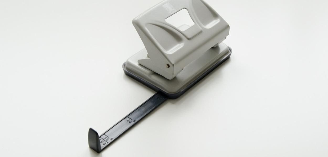  Dziurkacz nie tylko do papieru: Zaskakujące zastosowania tego popularnego…