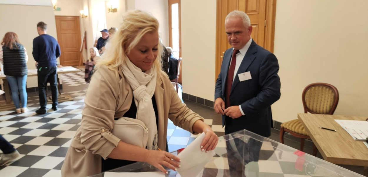 Wybory parlamentarne 2023: Trwa głosowanie 