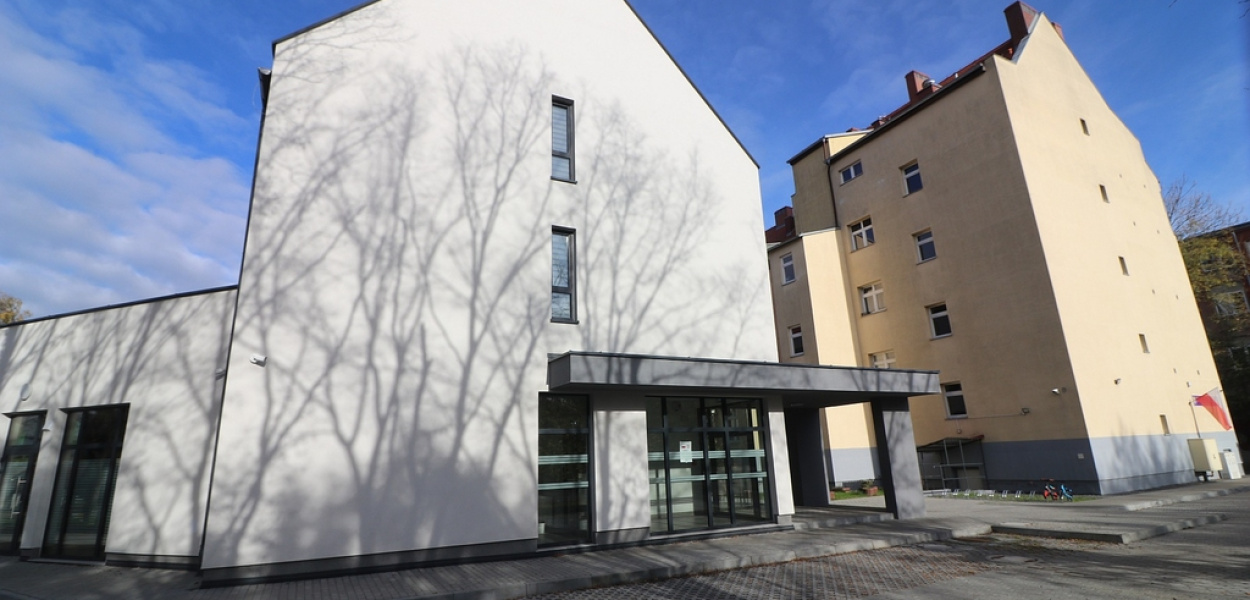 Samotne matki z noclegowni rozpoczną nowy rok w nowym obiekcie