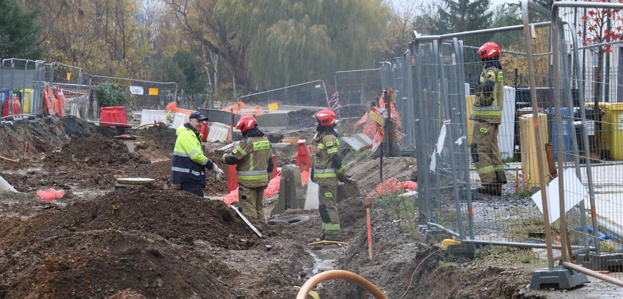 Groźne rozszczelnienie gazociągu przy Karlińskiego 