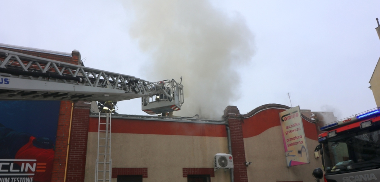 Ugasili pożar, teraz szukają zarzewi ognia