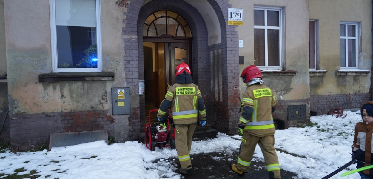 Myśleli, że to pożar. Na szczęście tylko doszło do cofki