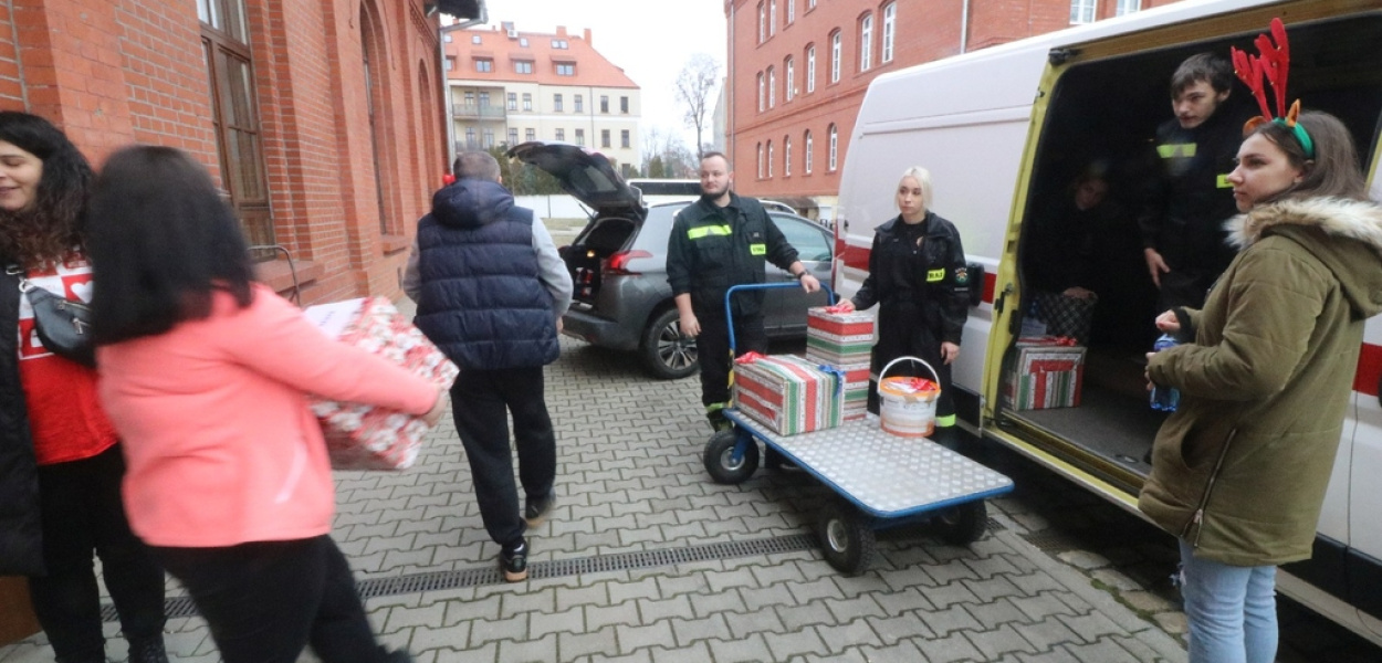 Trwa weekend cudów Szlachetnej Paczki w Legnicy