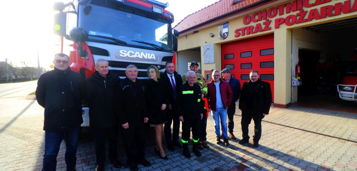 OSP Kunice ma nowy wóz ratowniczo-gaśniczy