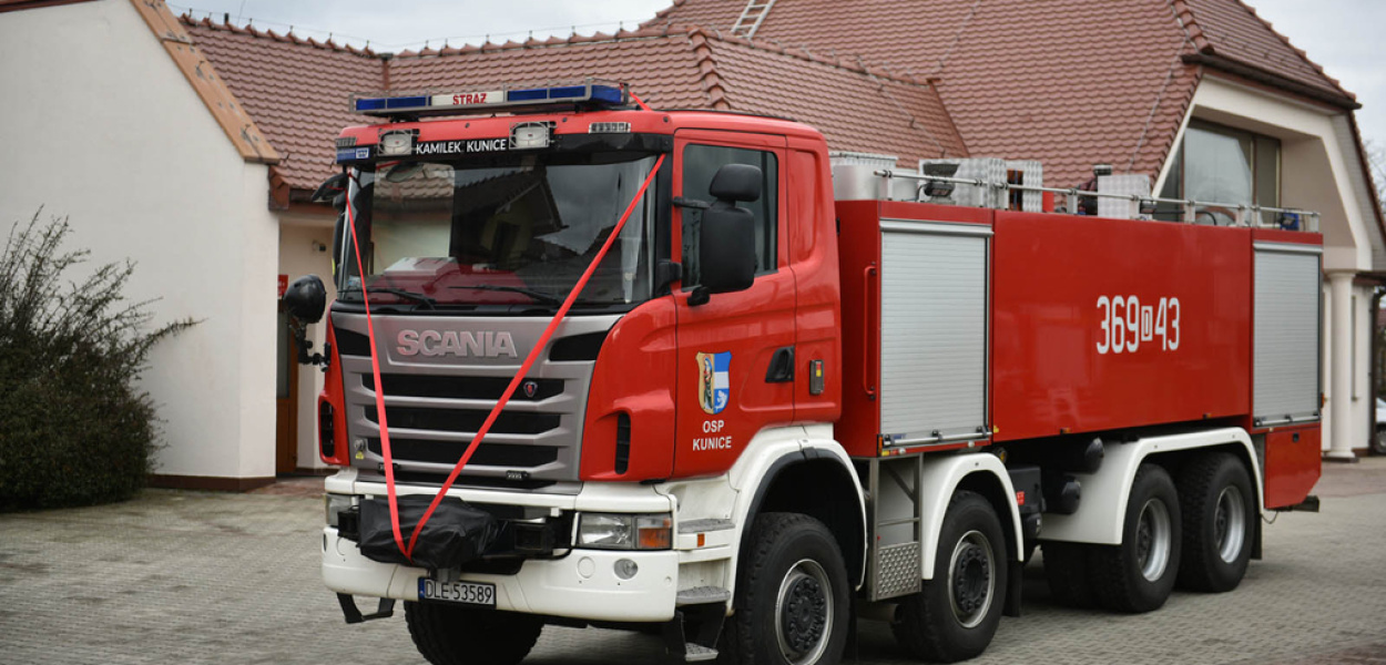 Strażacy z Kunic wzbogacili się o nowy samochód
