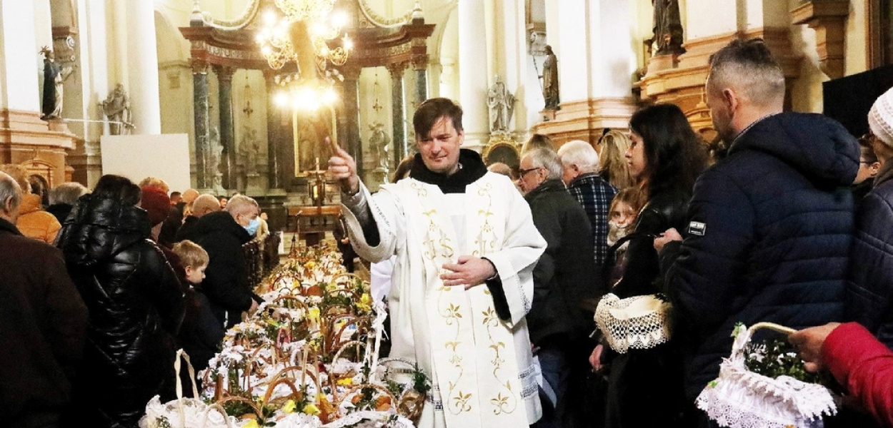 Godziny święceń pokarmów w legnickich kościołach