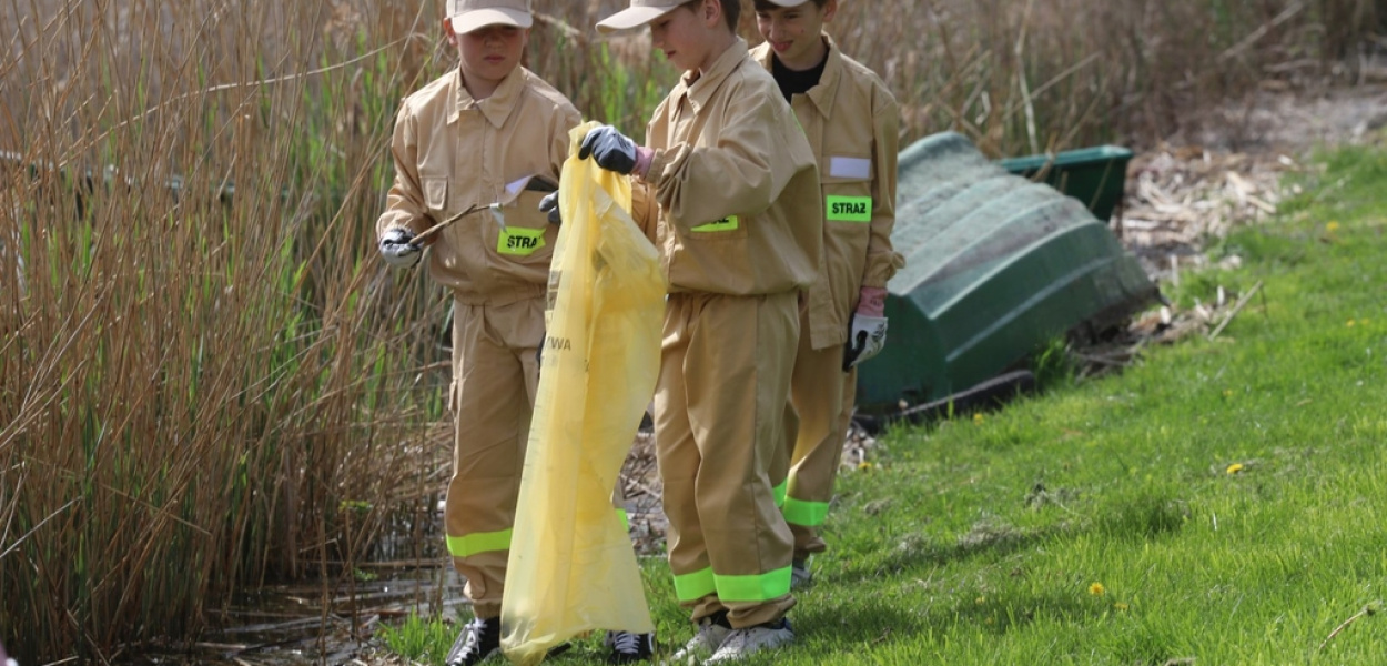 Wielkie wiosenne porządki nad Jeziorem Kunickim