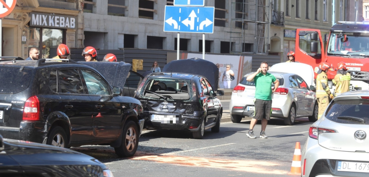 Dwie kolizje i trzy osoby poszkodowane