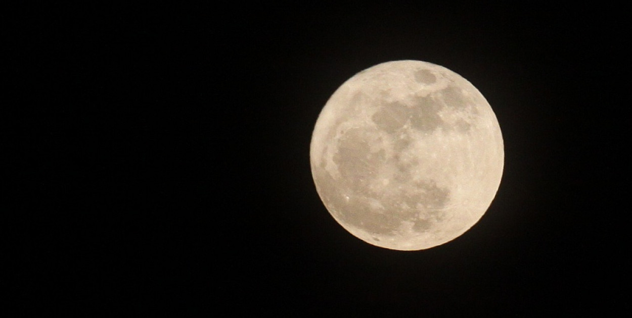 Pełnia Księżyca w październiku 2024: Magiczny Spektakl na Polskim Niebie