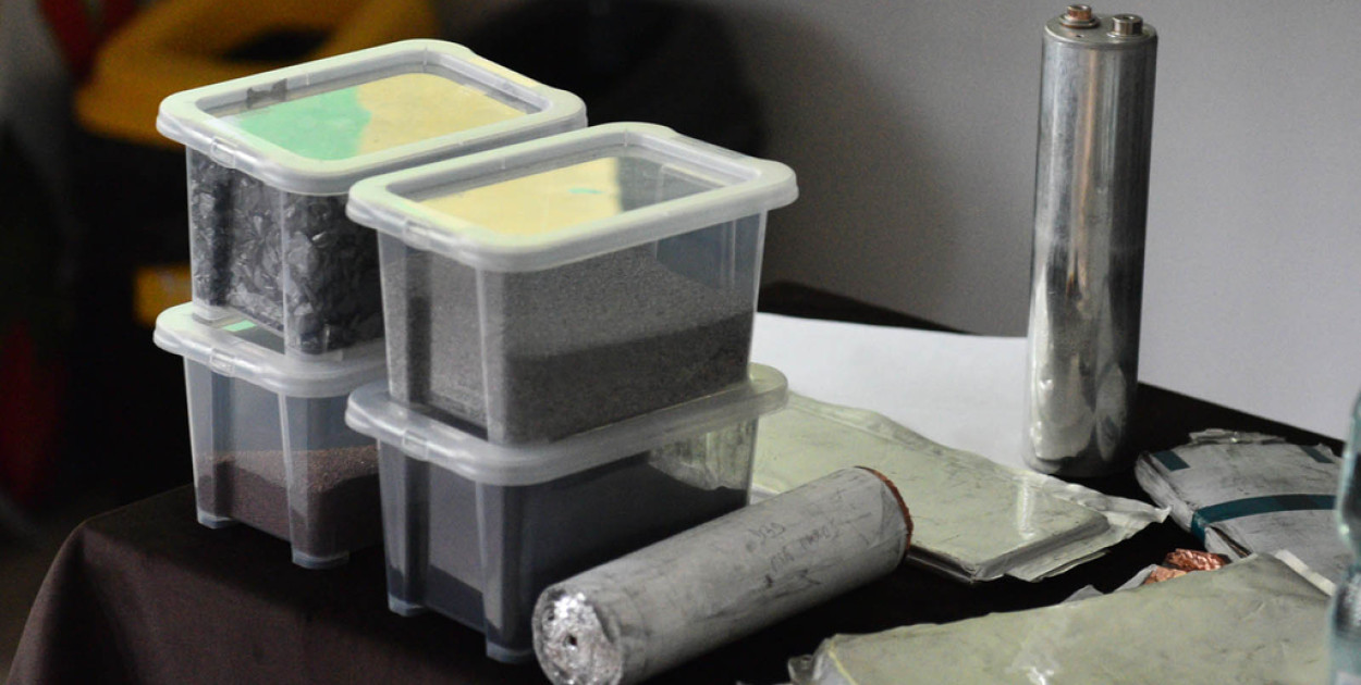 Kowalczyk pyta co dalej z Centrum Badawczo-Rozwojowym Royal Bees Recyclig