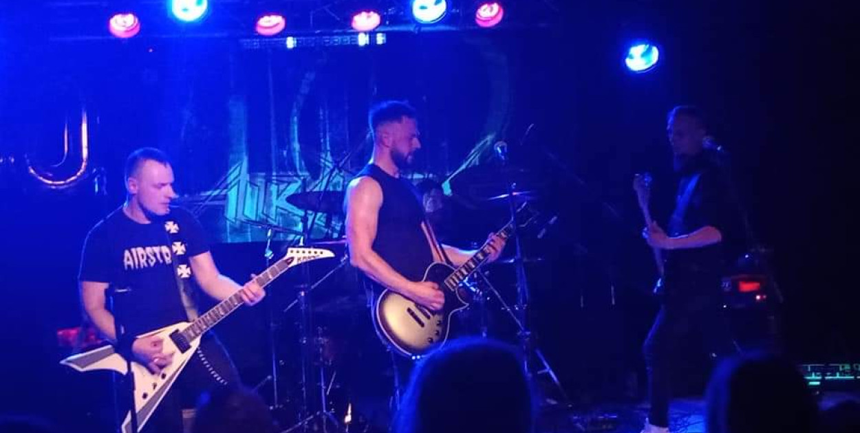 Jubileusz Airstrike. Metalowe brzmienia w Spiżarni (Michał Przechera)