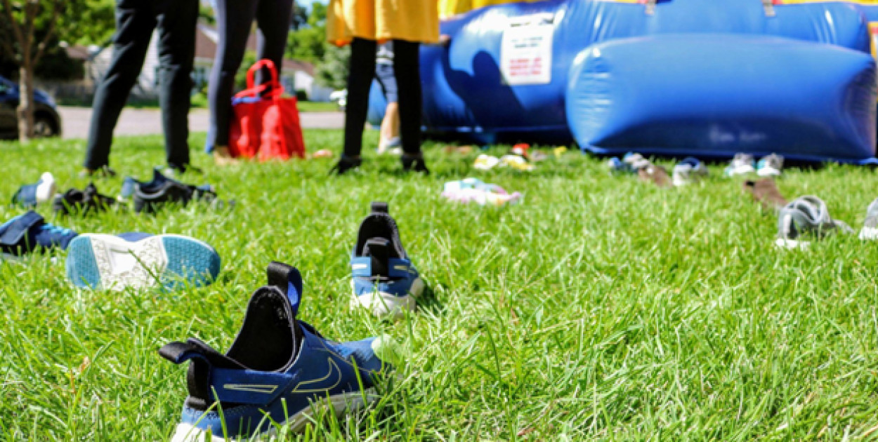 Kup dmuchany zamek - co należy wziąć pod uwagę?